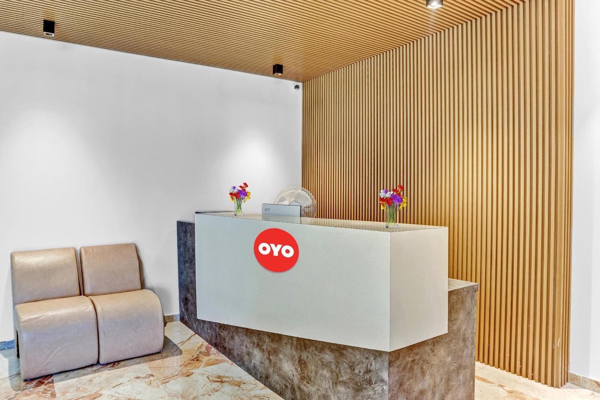 Oyo Flagship Hotel Bluemoon Warangal Esterno foto